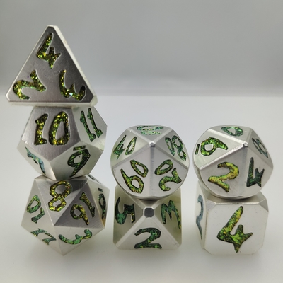 مويستوريبروف مصقول يدويًا للمطرقة ويهتز نرد صغير D20 مقاوم