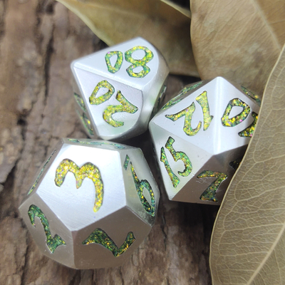 مجموعة النرد RPG Dice7 الدقيقة مناسبة للألعاب المعدنية متعددة السطوح المنضدية