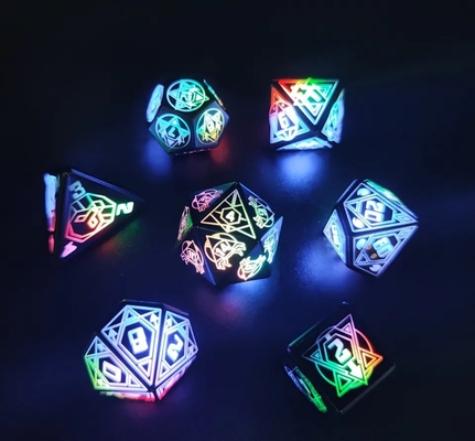 إضاءة DND كرات قابلة لإعادة الشحن مع صندوق الشحن 7 PCS LED الكرات الإلكترونية للطاولة