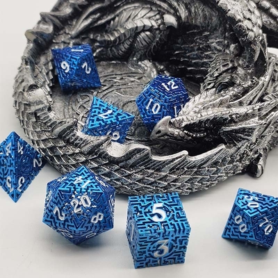 مجموعة الكرات المعدنية المتاهة المجوفة DND كروسو'S Call RPG متعددة الأوجه