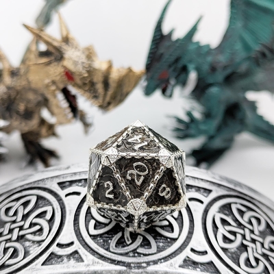 العديد من الأوجه المعدنية لعبة RPG أوراق الدينار التنين الطائر الصلب التنين اللين DND
