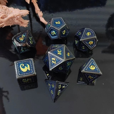 مجموعة الكرات المعدنية الصلبة على نطاق التنين متعددة الألوان DND RPG الألوان الساطعة