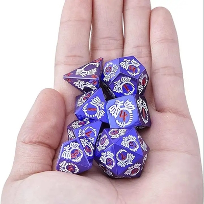 مجموعة النرد المعدنية الصلبة متعددة الجوانب DND RPG لعبة ألوانية للدراجون الطائر Crucho