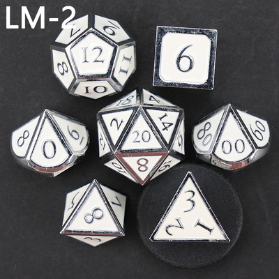 لعبة D20 المعدنية المضغوطة المخصصة لعبة D &amp; D متعددة الأطراف DND لعبة RPG