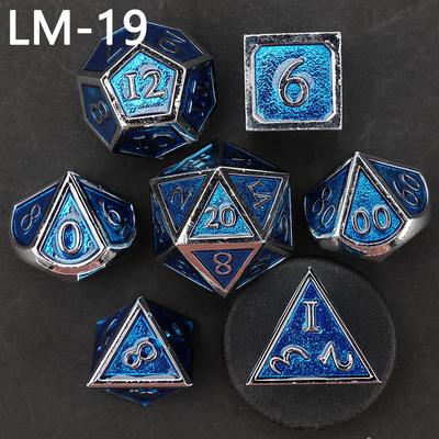 لعبة D20 المعدنية المضغوطة المخصصة لعبة D &amp; D متعددة الأطراف DND لعبة RPG